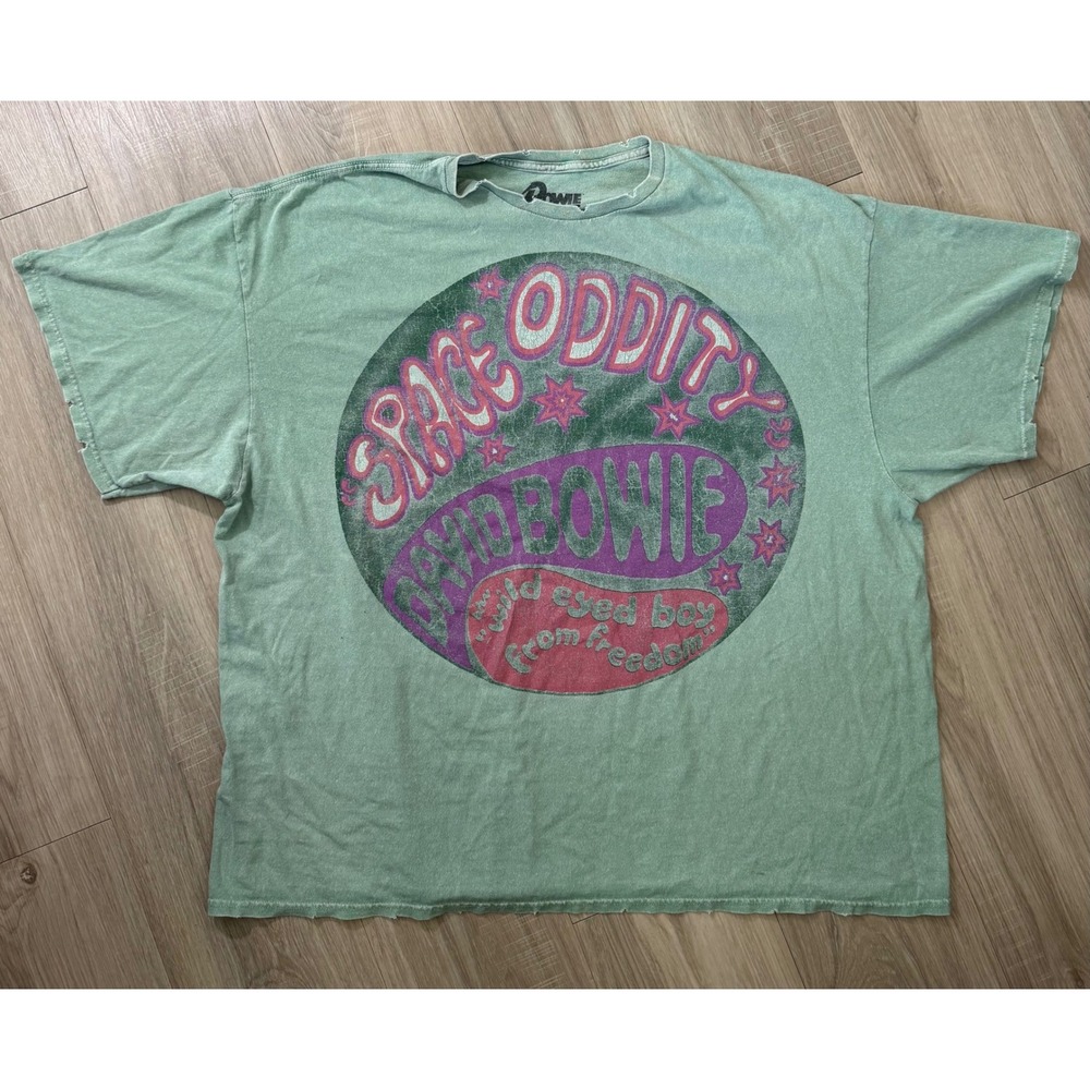 David Bowie Space Oddity Distressed Graphic T-Shirt Green L/XL Rock Band Tee